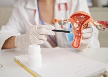 Endotest : L’espoir d’un diagnostic rapide de l’endométriose freiné par des études en cours