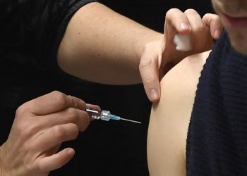La vaccination contre la méningite s’étend en 2025 : ce que vous devez savoir